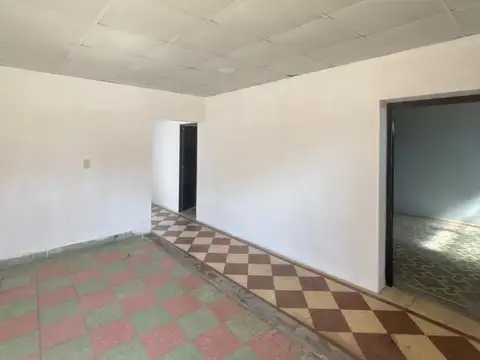 Casa en Alquiler con 1 cochera