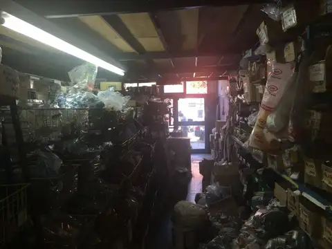VENTA LOCAL EN VILLA LYNCH