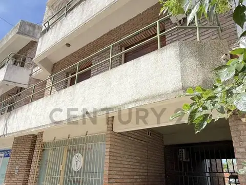 ESPAÑA 100, Piso 2