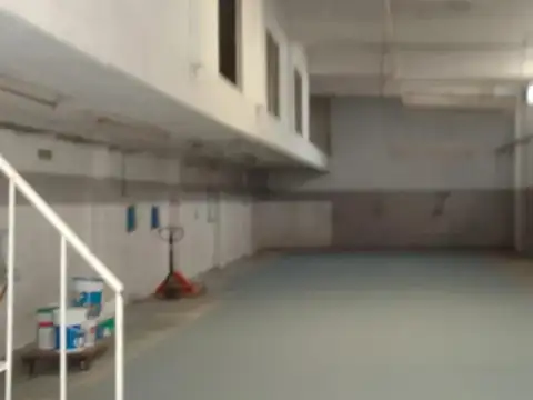Alquiler de Galpón 500 m² en Mataderos 