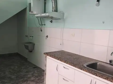 Depto Tipo Casa en Alquiler de 1 dormitorio