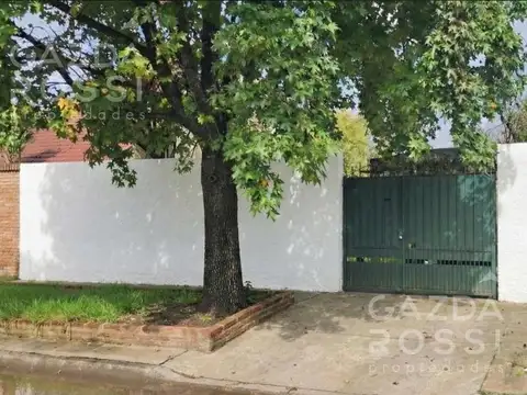 Casa en venta en Burzaco
