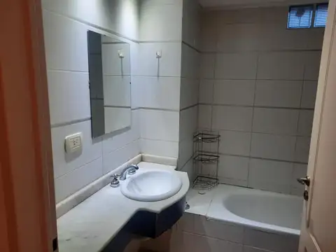 Departamento en Alquiler en Villa del Parque, $ 620.000