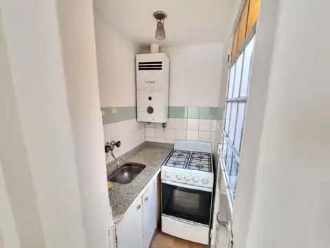 Casa 2 ambientes con 1 baño