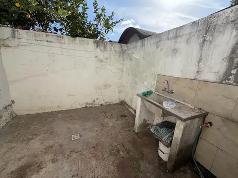 Depto Tipo Casa 3 ambientes con 2 baños
