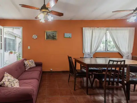 Depto Tipo Casa en Venta de 9 ambientes