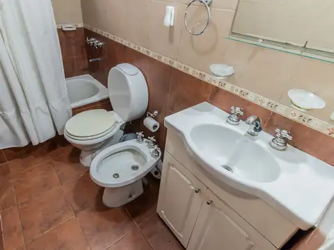 Depto Tipo Casa en Venta 40 años