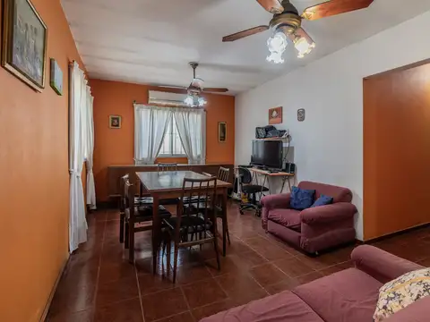 VENTA CASA MULTIFAMILIAR