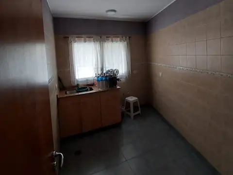 Casa 5 ambientes con 5 baños