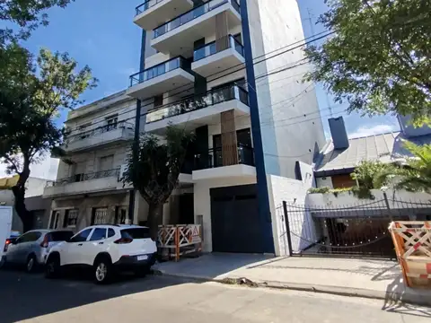 Cosquín 1900, Piso 6