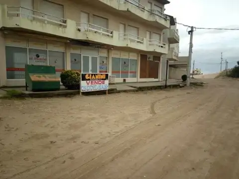 Local en Venta en Puertos - Barrio Marinas, USD 130.000