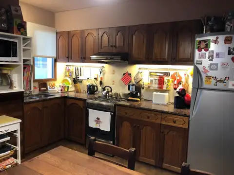 Departamento 4 ambientes con 2 baños