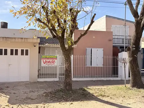 Casa 3 dorm y Piscina Castelli entre Mitre y Tucumán