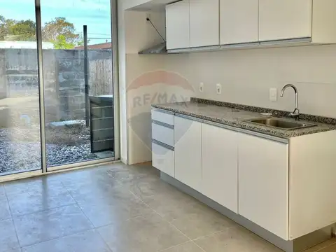 Alquiler de Casa c/ Garage en San Josè de Carrasco