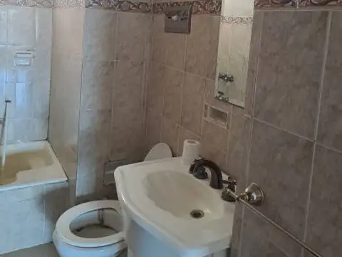 INMOBILIARIA ALQUILA MONOAMBIENTE EN CORRIENTES 900