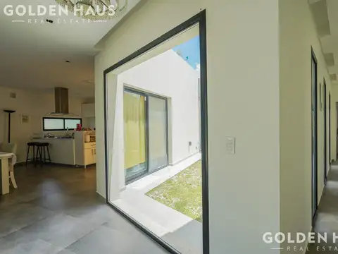 Casa 4 ambientes con 3 baños