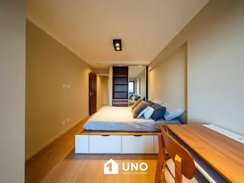 Dorrego y Catamarca - Amplio Dpto de 1 Dormitorio Externo.