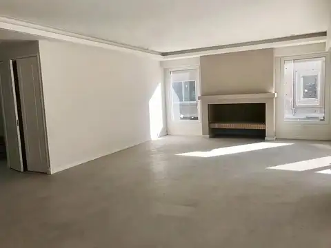 Casa 8 ambientes con 5 baños