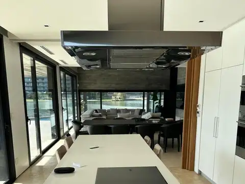 Casa en Alquiler 1 año