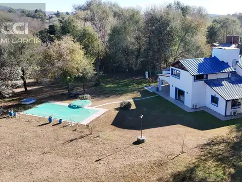 CASA 4 DORMITORIOS CON PISCINA Y 9000 METROS DE PARQUE A METROS DE LA RUTA | CHO7037746 | 