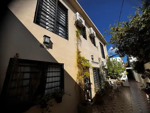 PH 4 Ambientes en 2 plantas - Lanús Oeste. 