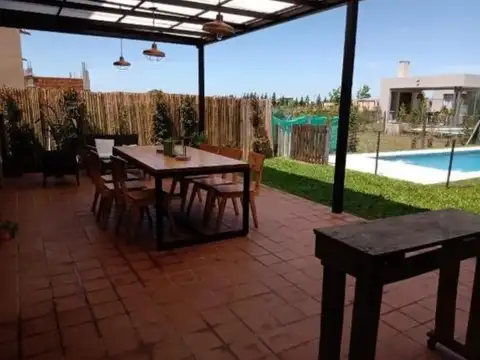 Casa en Vila Marina