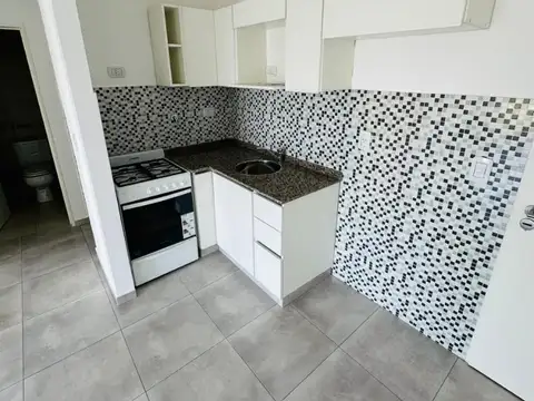 Departamento en Alquiler en Moron Sur, $ 490.000