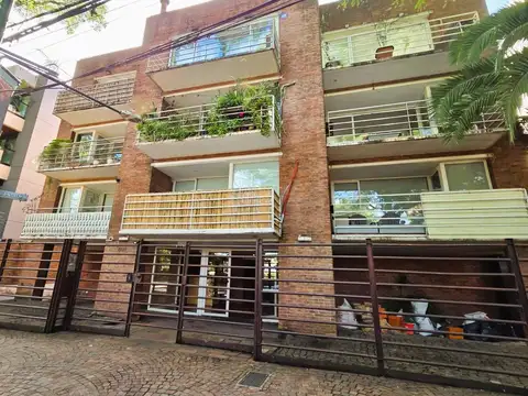 Departamento en Acassuso - Av. Libertador con parrilla y pileta