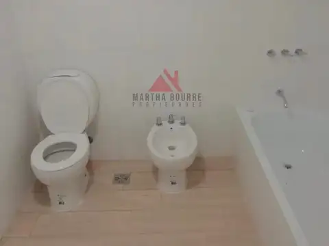 Departamento en Alquiler con 1 cocheras