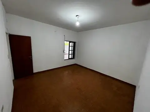 Depto Tipo Casa 3 ambientes con 2 baños