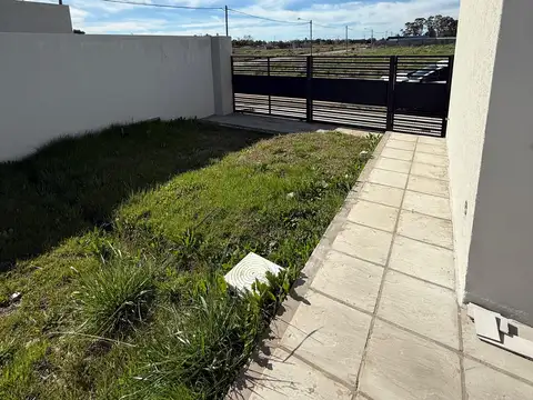 CASA EN PH - A ESTRENAR - ZONA HIPODROMO