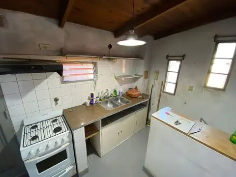 Depto Tipo Casa 6 ambientes con 2 baños