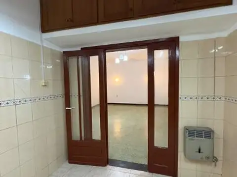 1215 , Piso 0