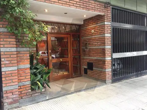 Departamento - Alquiler - Argentina, Capital Federal - LAVALLEJA 500
