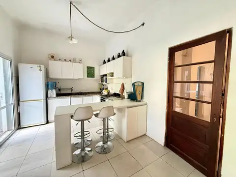 Casa 4 ambientes con 1 baño