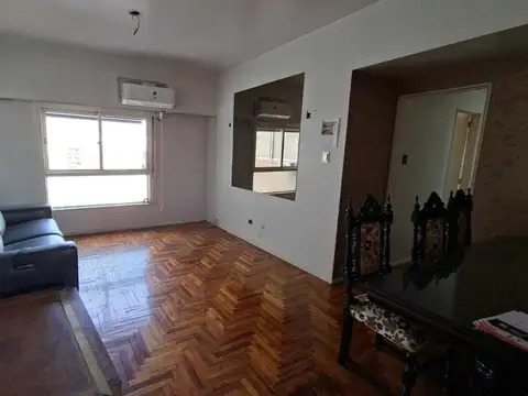 4 Ambientes, seguridad 24 hs, Piso alto, Muy luminoso. Recoleta