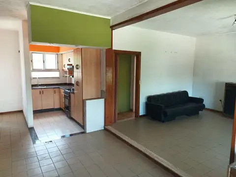 Ph de cinco ambientes en Remedios de escalda