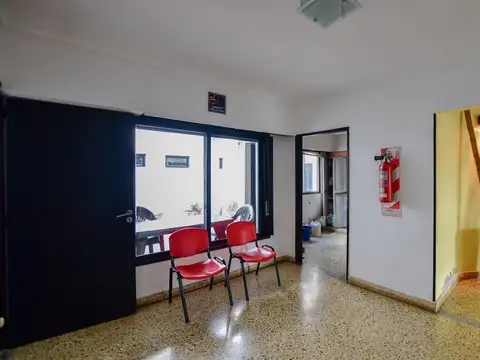 Local en Venta en Los Hornos, USD 150.000