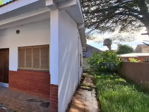 CASA VENTA LAS TONINAS CALLE 7 JARDIN Y PARRILLA