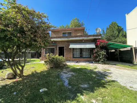 Casa 4 ambientes con pileta, Barrio el Cortijo nuevo