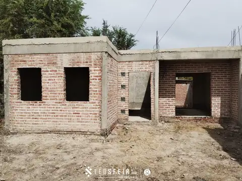 Venta Lote 232 m2 - con avance de obra - General Roca - Río Negro
