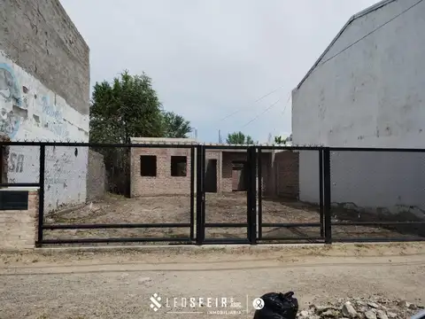 Venta Lote 232 m2 - con avance de obra - General Roca - Río Negro 100