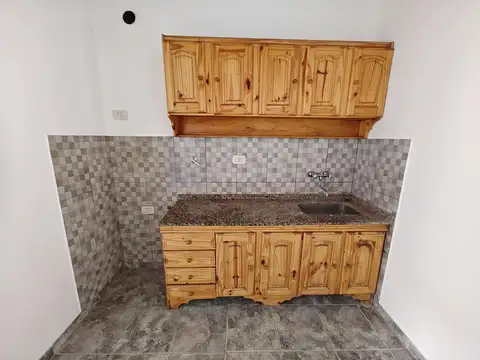 Excelente casa a estrenar a 100 mts del centro