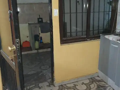 Depto Tipo Casa 2 ambientes con 1 baño