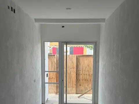 Juan Domingo Peron 600, Piso 3