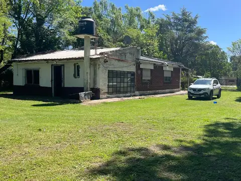 CASA EN VENTA EN 20 DE JUNIO 4 AMB EN LOTE PROPIO