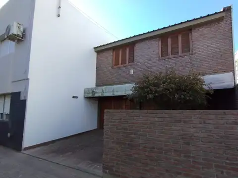 Venta de Casa de 3 Dormitorios, en La Plata