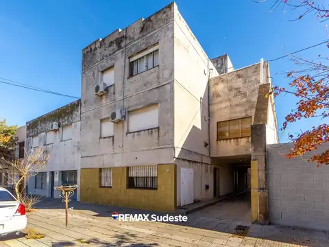 VENTA DEPTO. 2 DORM CON TERRAZA PROPIA GORRITI 700