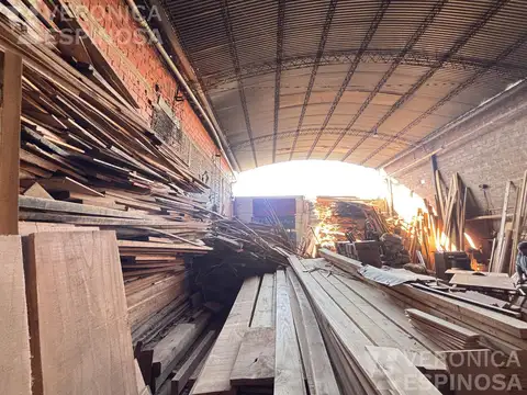 Galpon en Venta 38  mts Fondo