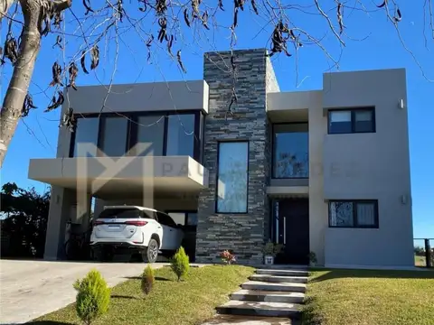 Casa Chalet  en Venta en Escobar, G.B.A. Zona Norte, Argentina